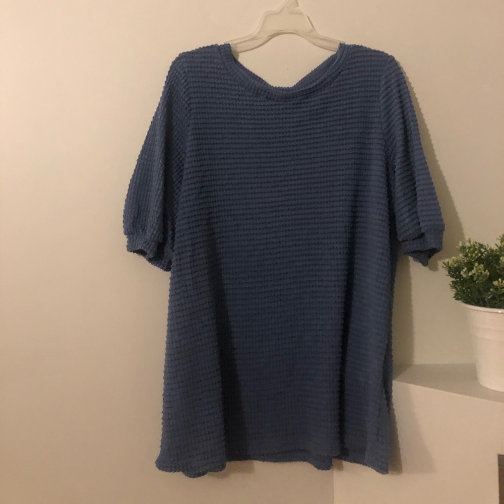 Blue bubble sleeve t shirt!